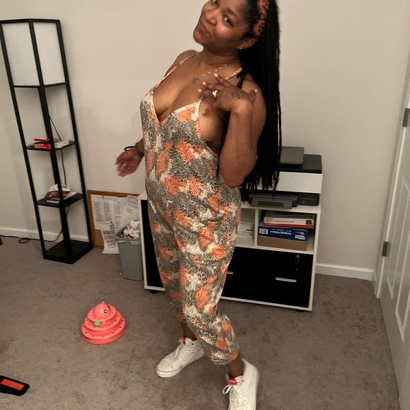 Coral Fun Romper - Picture 11 of 11